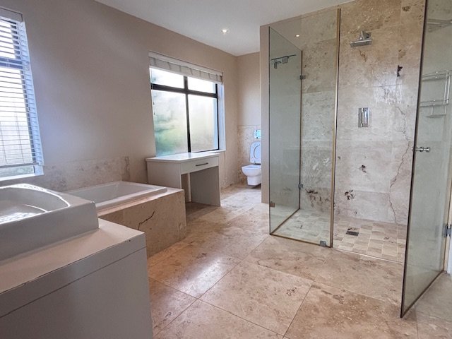 4 Bedroom Property for Sale in Oubaai Western Cape